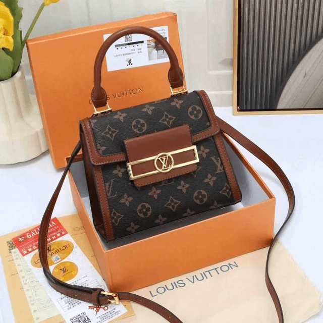 Sac LS VN à bandoulière en cuir patchwork en toile imprimée Dauphine classique