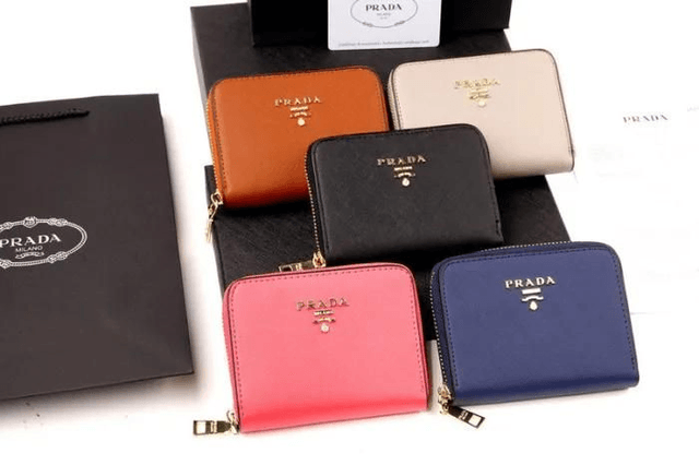Ceinture PRDA en coffret cadeau avec portefeuille pour femme