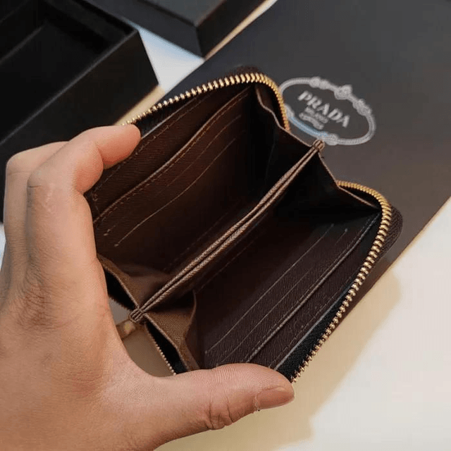 Ceinture PRDA en coffret cadeau avec portefeuille pour femme