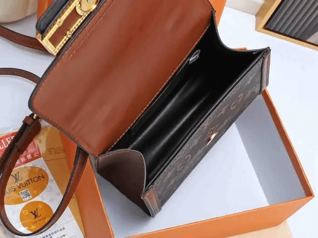 Sac LS VN à bandoulière en cuir patchwork en toile imprimée Dauphine classique